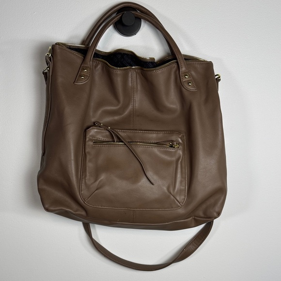 Steve Madden Brown Flex Leather Zip Hobo Flap Tote Shoulder Bag Purse NWOT - Picture 3 of 7